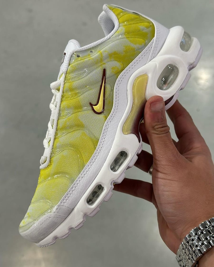 Nike Air Max Plus Lemon Acid Wash - הטרנד שכולם מדברים עליו! NIKE | ShoeSale