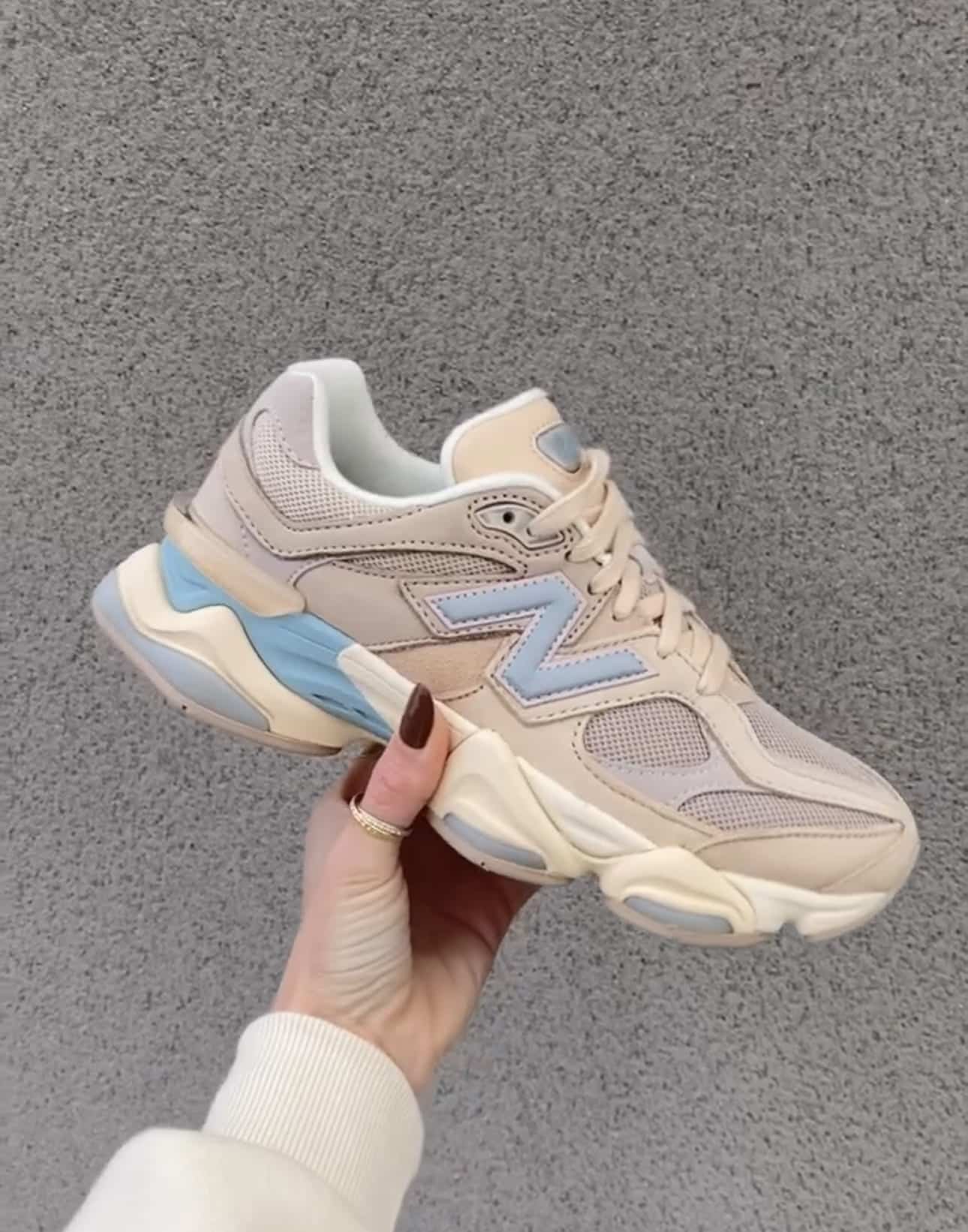 New Balance 9060 Ivory - סניקרס אופנתיות שלא תרצו לפספס! NEW BALANCE | ShoeSale