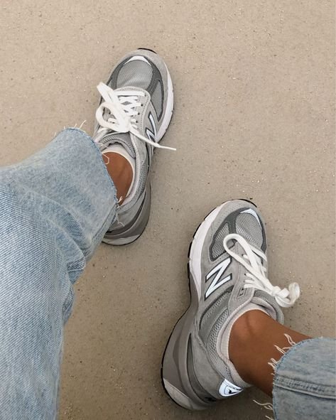 New Balance 990v6 GS Grey Silver - בארץ התשוקה לאופנה NEW BALANCE | ShoeSale