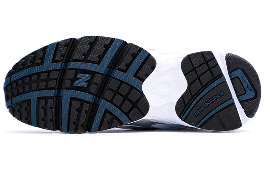 הקפיצה של סגנון עם New Balance 725 Metalic Silver/White ML725B NEW BALANCE | ShoeSale