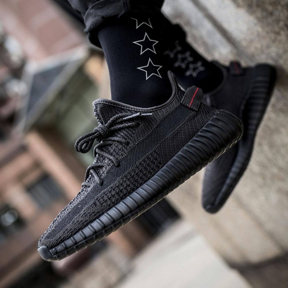 Yeezy Boost 350 V2 Static Black (Reflective) - האופנה שתשנה את כללי המשחק הדגמים החמים | ShoeSale