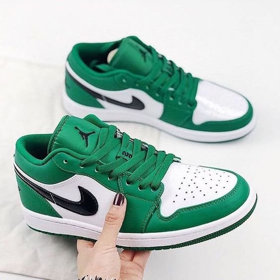 Air Jordan 1 Low Pine Green - סניקרס שיביאו לך את הסטייל AIR JORDAN | ShoeSale