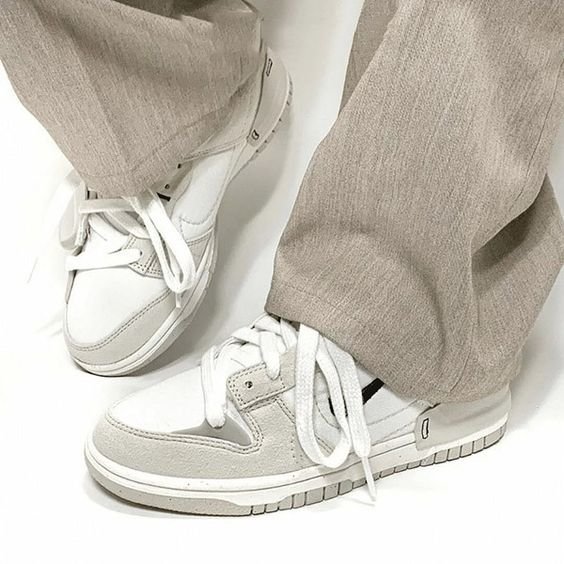 שדרגו את הסגנון שלכם עם Dunk Low Disrapt 2 Pale Ivory Black הדגמים החמים | ShoeSale