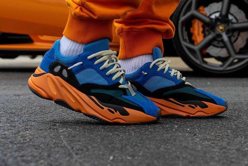 Yeezy 700 Bright Blue – הטרנד שמשדרג את הסטייל שלך! Yeezy 700 | ShoeSale