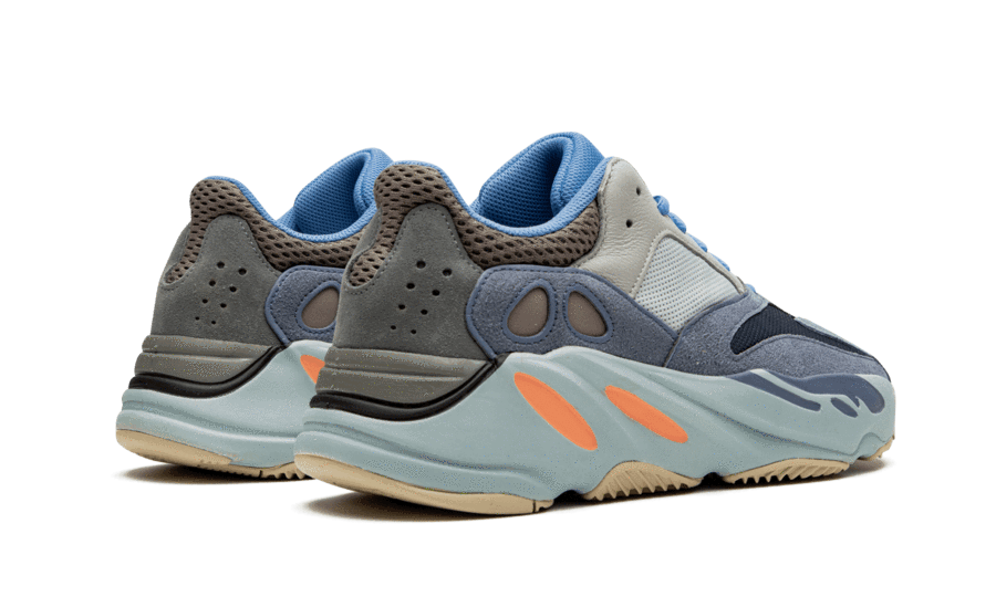 Yeezy 700 Carbon Blue - הטרנד החם של הקיץ! Yeezy 700 | ShoeSale