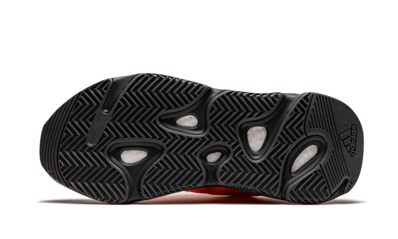 Yeezy 700 Mnvn Orange – הטרנד שמגייס את הסטייל המושלם Yeezy 700 | ShoeSale