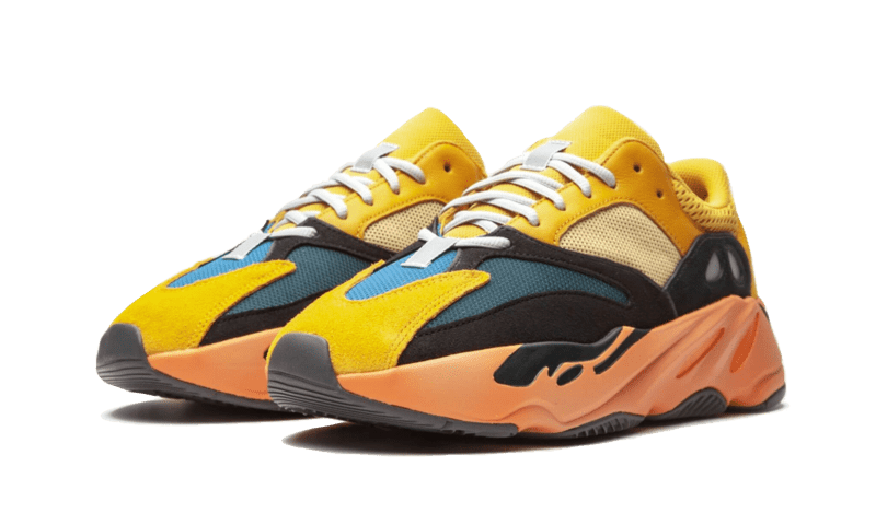 Yeezy 700 Sun - הטרנד הבא שלך! Yeezy 700 | ShoeSale