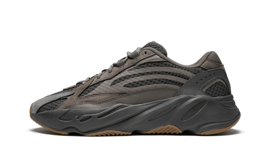 Yeezy 700 V2 Geode - בין סטייל נועז לאופנה עדכנית Yeezy 700 | ShoeSale