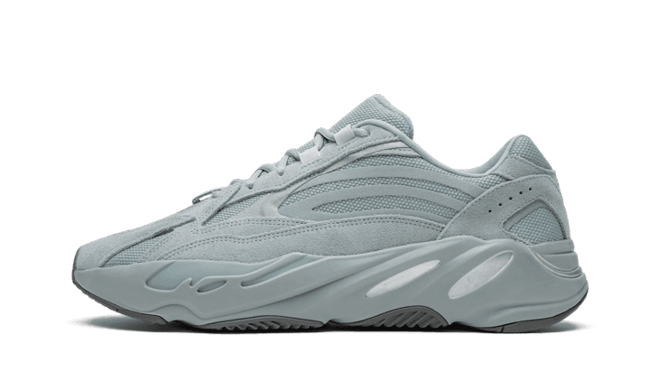 Yeezy 700 V2 Hospital Blue – הטרנד החם בעולם האופנה! Yeezy 700 | ShoeSale