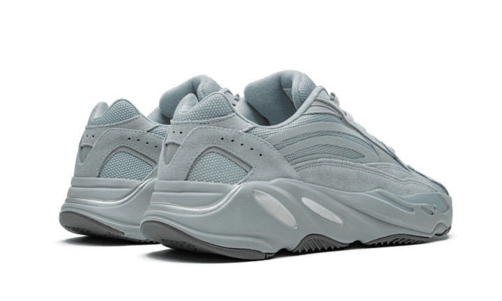 Yeezy 700 V2 Hospital Blue – הטרנד החם בעולם האופנה! Yeezy 700 | ShoeSale
