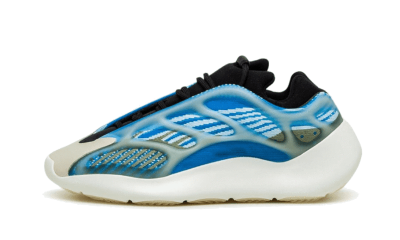 Yeezy 700 V3 Arzareth - המדרגה הבאה בסטייל שלך! Yeezy 700 | ShoeSale