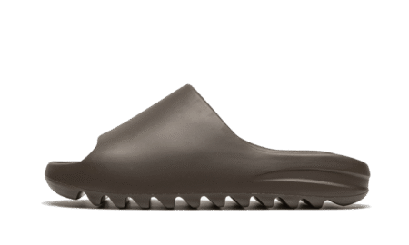 Yeezy Slide Soot - תענוג אופנתי שלא תרצו לפספס! Yeezy | ShoeSale