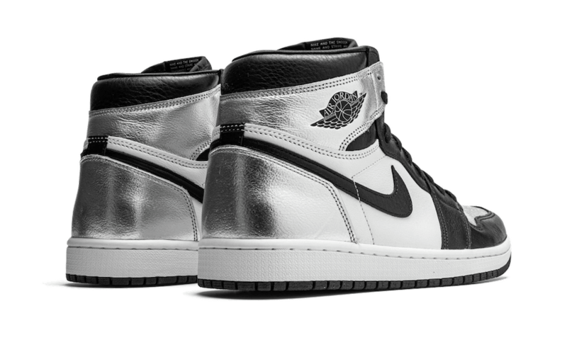 הסניקרס המדוברות – Air Jordan 1 Retro High Silver Toe AIR JORDAN | ShoeSale
