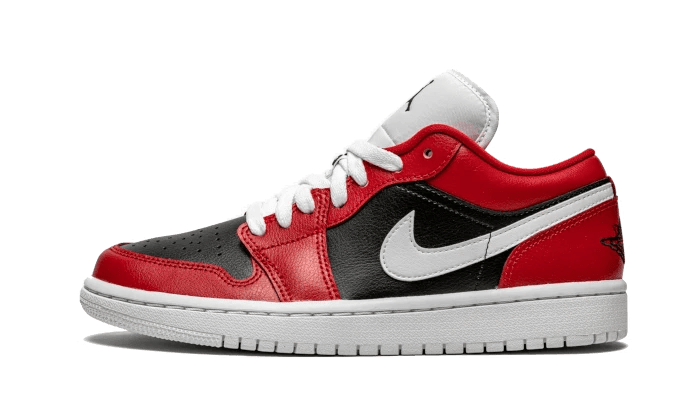 Air Jordan 1 Low Chicago Flip - הסניקרס שיגרמו לכם להתבלט AIR JORDAN | ShoeSale