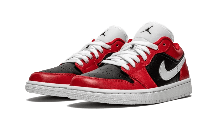 Air Jordan 1 Low Chicago Flip - הסניקרס שיגרמו לכם להתבלט AIR JORDAN | ShoeSale