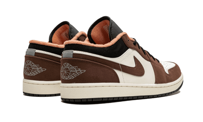 Air Jordan 1 Low Mocha – הבשורה של הסניקרס באופנה! הדגמים החמים | ShoeSale