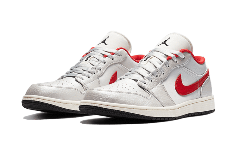 הסטייל שלך מתחיל כאן - Air Jordan 1 Low Night Track במחיר מדהים! AIR JORDAN | ShoeSale