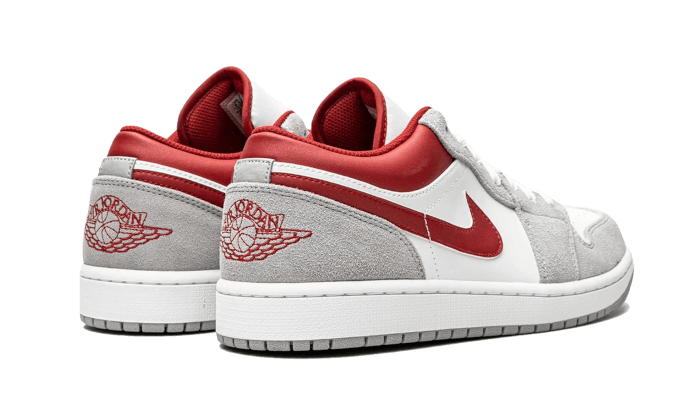 Air Jordan 1 Low Se Light Smoke Grey Gym Red - סניקרס שיגרמו לך לבלוט! הדגמים החמים | ShoeSale