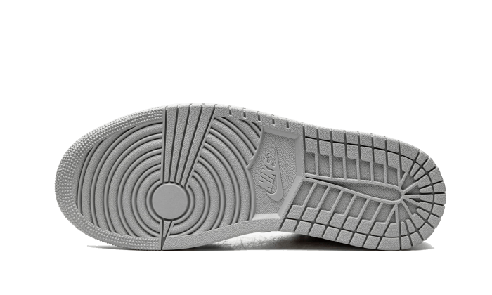 Air Jordan 1 Low Se Light Smoke Grey Gym Red - סניקרס שיגרמו לך לבלוט! הדגמים החמים | ShoeSale