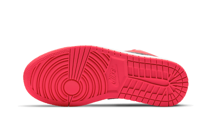 Air Jordan 1 Low Siren Red - אמנות הסניקרס בהתגלמותה AIR JORDAN | ShoeSale