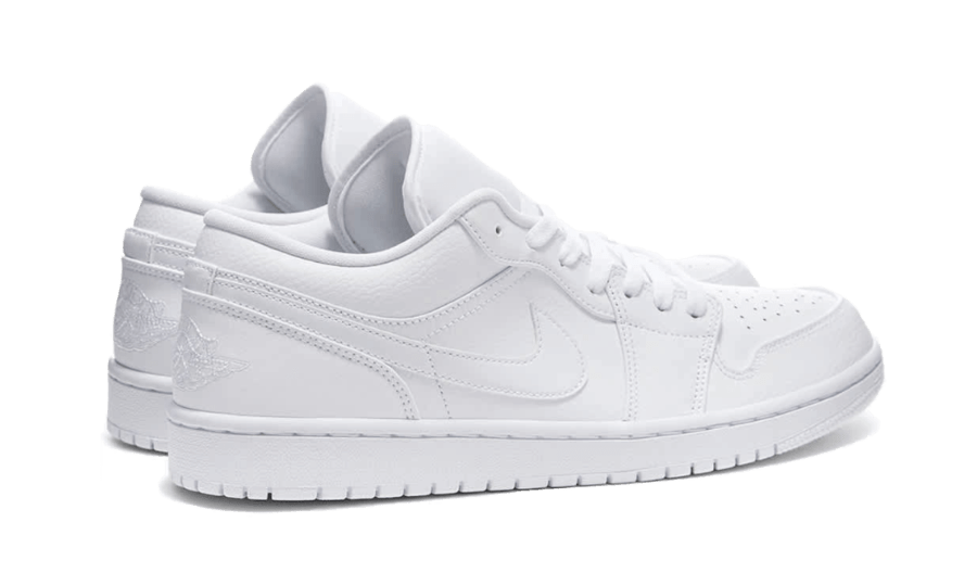 Air Jordan 1 Low Triple White - מושלמות של אופנה וסטייל AIR JORDAN | ShoeSale