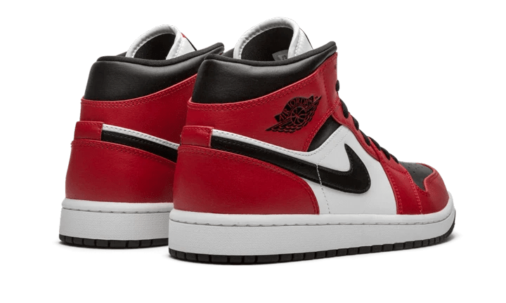 Air Jordan 1 Mid Chicago Black Toe - הכנס סטייל לחיים שלך הדגמים החמים | ShoeSale