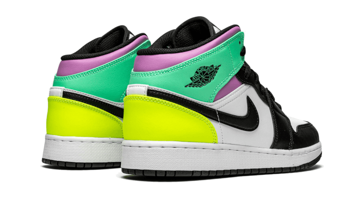 Air Jordan 1 Mid Pastel Black Toe - הסניקרס שכולם מדברים עליהם! AIR JORDAN | ShoeSale