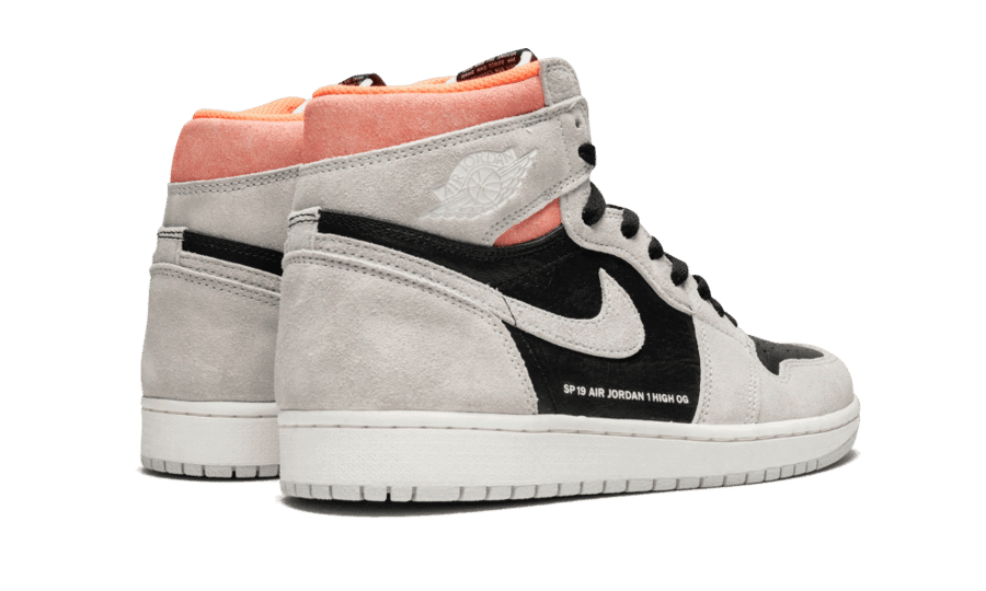 Air Jordan 1 Retro High Neutral Gray Hyper Crimson - הסניקרס שיעצימו את הסטייל שלך! AIR JORDAN | ShoeSale