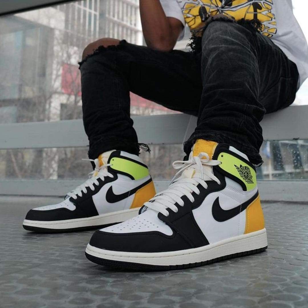 Air Jordan 1 Retro High Og Volt Gold - סמלי הסטייל החדש שלך! AIR JORDAN | ShoeSale