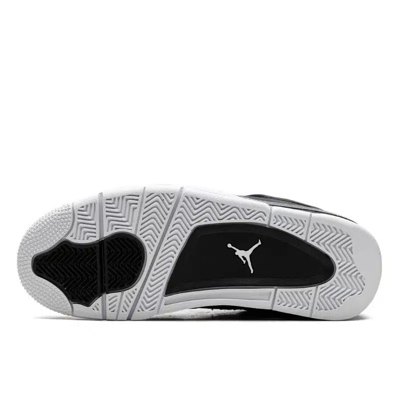 Air Jordan 4 Retro Fear (2024) - הטרנד החדש של ShoeSale AIR JORDAN | ShoeSale