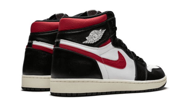 Air Jordan 1 Retro High Black Gym Red - סניקרס שמשדרגות כל הופעה AIR JORDAN | ShoeSale