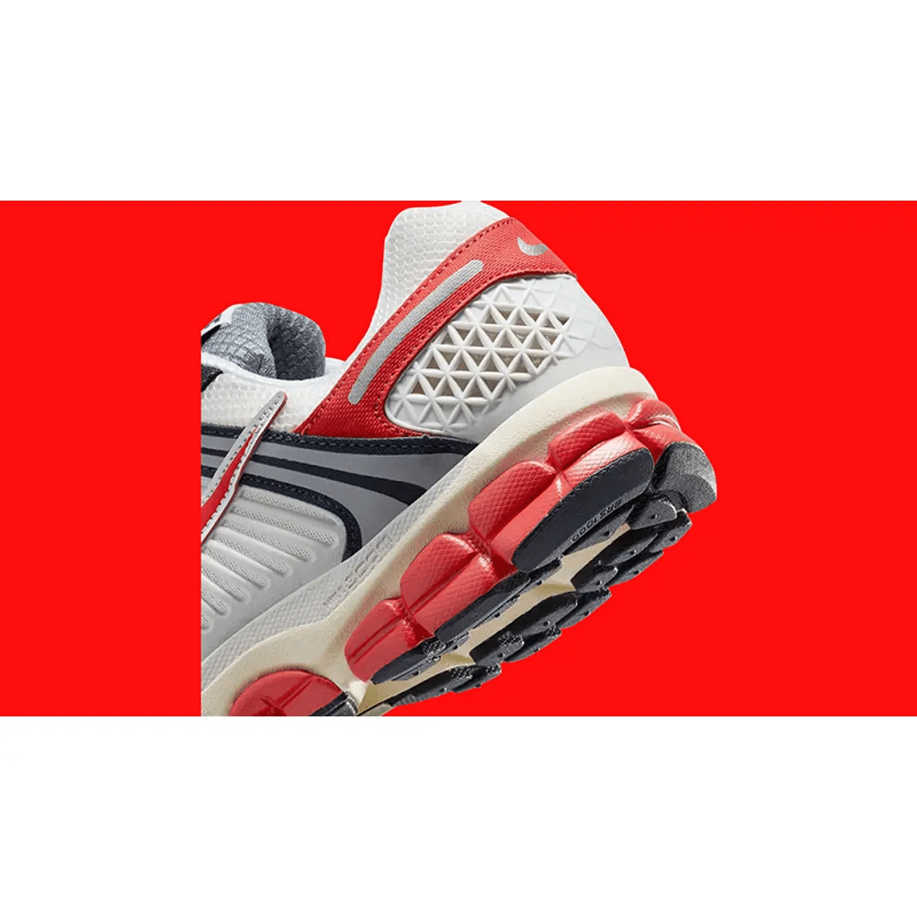 Nike Zoom Vomero 5 Picante Red – נעלי האופנה שהופכות את כל המבטים Nike Zoom | ShoeSale