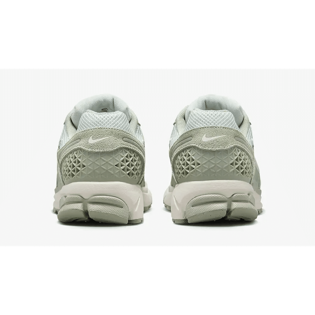 נעלי Nike Zoom Vomero 5 Jade Horizon: לא מפספסים את הסטייל Nike Zoom | ShoeSale
