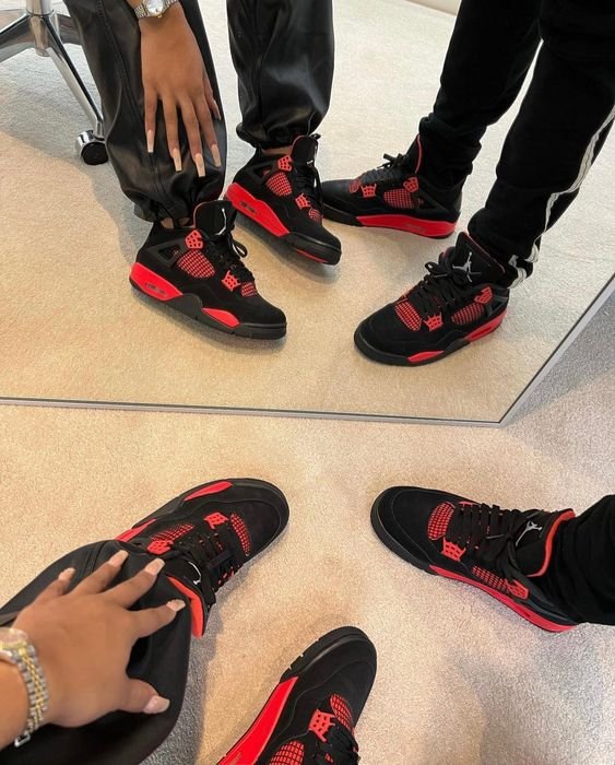 Air Jordan 4 Retro Red Thunder - הסניקרס ששוברות את הגבולות הדגמים החמים | ShoeSale