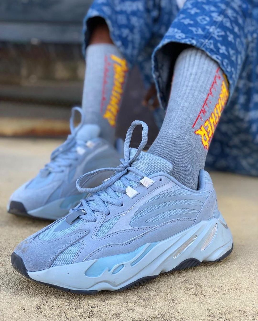 Yeezy 700 V2 Hospital Blue – הטרנד החם בעולם האופנה! Yeezy 700 | ShoeSale