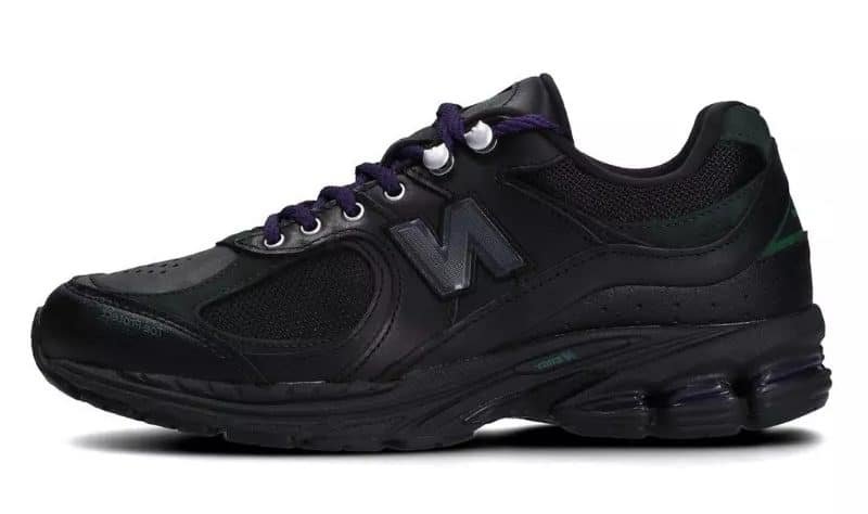שדרגו את הסטייל שלכם עם New Balance 2002R Hiking Black - ההליכה מעולם לא נראתה כל כך טוב! NEW BALANCE | ShoeSale
