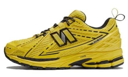 הפופולריות שוב באופנה: New Balance 1906R Ganni Yellow ב-ShoeSale NEW BALANCE | ShoeSale