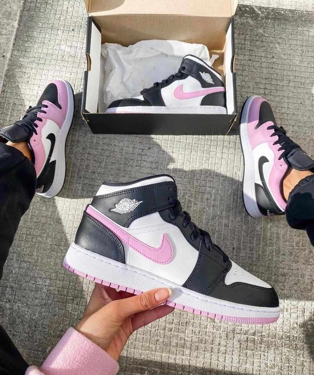 Air Jordan 1 Mid White Black Light Arctic Pink – הטרנד החם של העונה! הדגמים החמים | ShoeSale