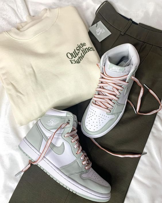 Air Jordan 1 High Og Seafoam – הצלחה אופנתית עם טוויסט הדגמים החמים | ShoeSale