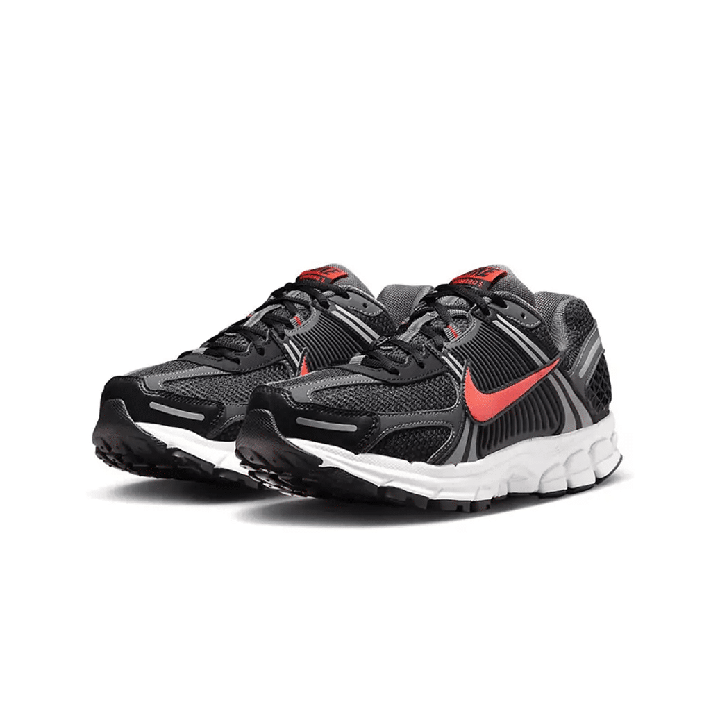 Nike Zoom Vomero 5 Grey Red - נעלי הספורט שיחזירו לך את הסטייל Nike Zoom | ShoeSale