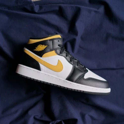 Air Jordan 1 Mid White Pollen Black - הסניקרס שכולן מדברות עליהם! AIR JORDAN | ShoeSale