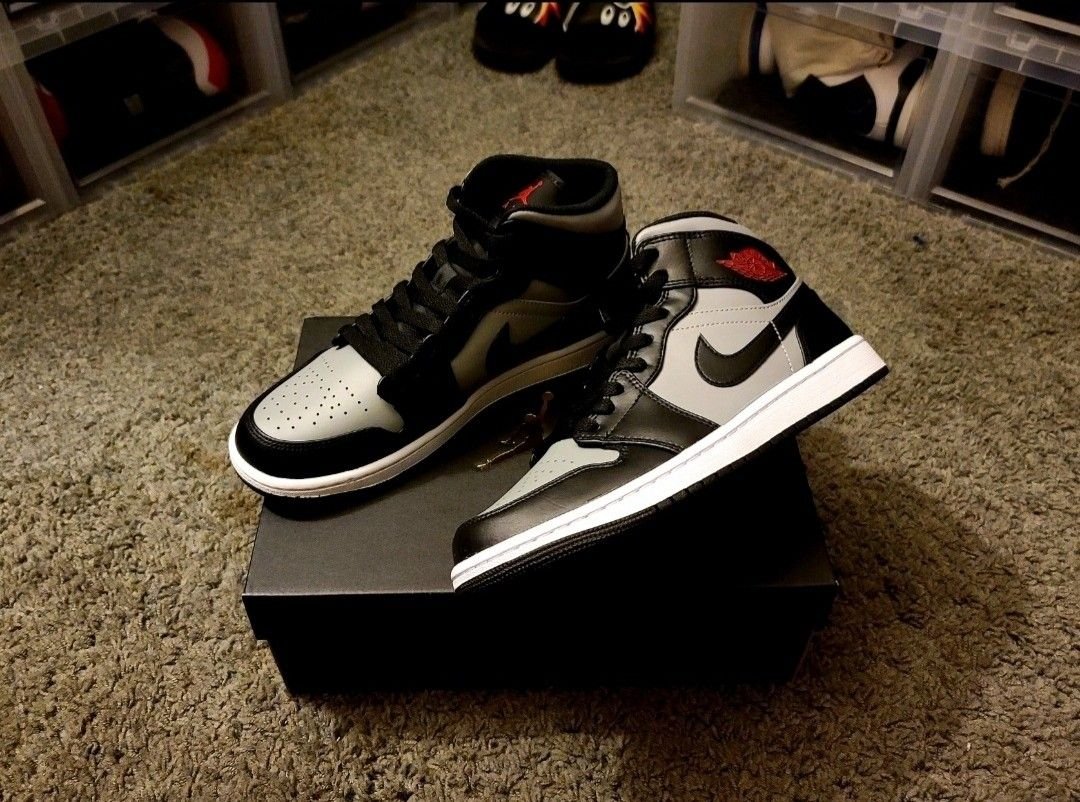 Air Jordan 1 Mid Shadow Red - סניקרס שלא תרצו להפסיד! AIR JORDAN | ShoeSale