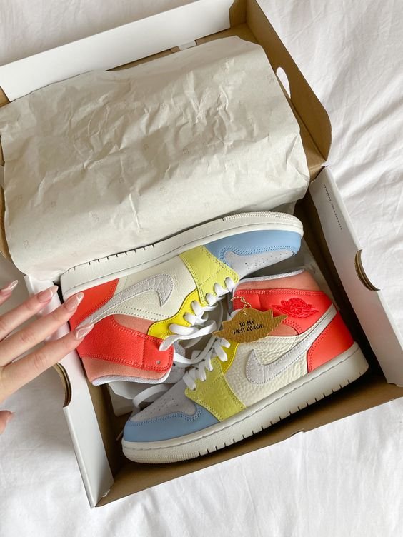 Air Jordan 1 Mid To My First Coach - סניקרס שיקיות לכל עונה הדגמים החמים | ShoeSale