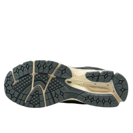 New Balance 2002R Phantom – הלוק שתמיד רצית! NEW BALANCE | ShoeSale