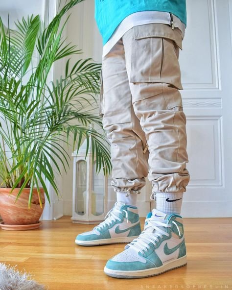 Air Jordan 1 Retro High Turbo Green - אמירה אופנתית בסגנון ייחודי AIR JORDAN | ShoeSale