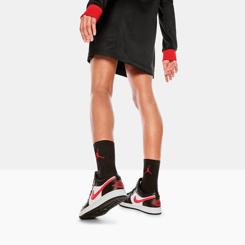 Air Jordan 1 Low Black Siren Red – הסטייל המושלם שלך ב-ShoeSale AIR JORDAN | ShoeSale