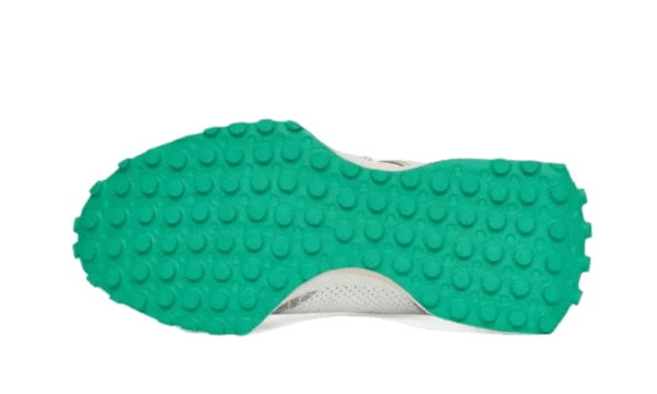 New Balance 327 CASABLANCA HOLLY GREEN - הנעל שתהפוך את כל מבט אליך NEW BALANCE | ShoeSale