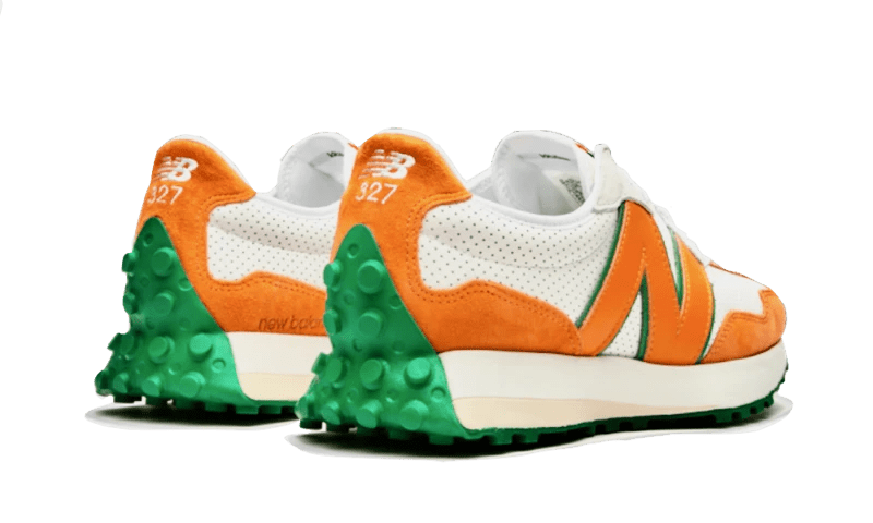 התחדשות האופנה עם New Balance 327 CASABLANCA ORANGE - סניקרס שמשדרות סטייל! NEW BALANCE | ShoeSale