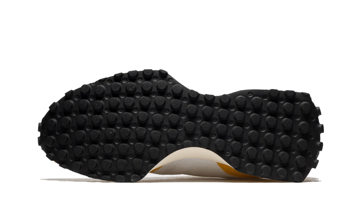 New Balance 327 YELLOW - הסניקרס המושלמות לאופנה המודרנית! NEW BALANCE | ShoeSale