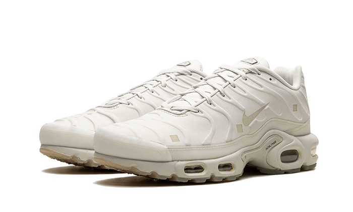 Nike Air Max Plus A-COLD-WALL Platinum Tint - התעדכנות אופנתית שלא תרצה לפספס! NIKE | ShoeSale